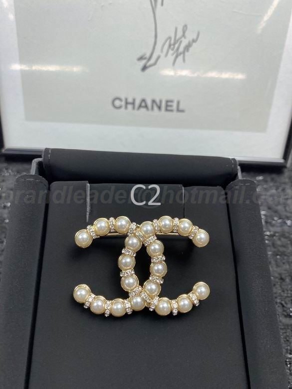 Chanel Brooch 482